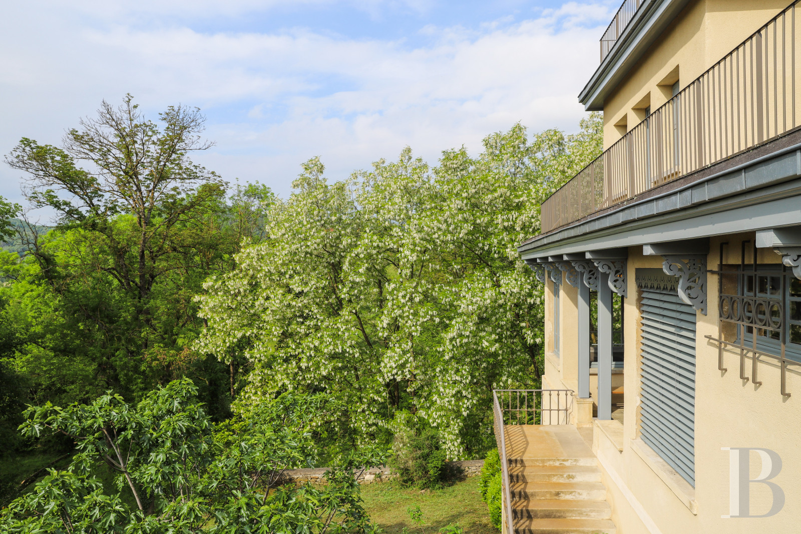 A former hunting lodge from 1860 that has become an independent annex of a renowned hotel in the Drôme, to the north of Valence - photo  n°3